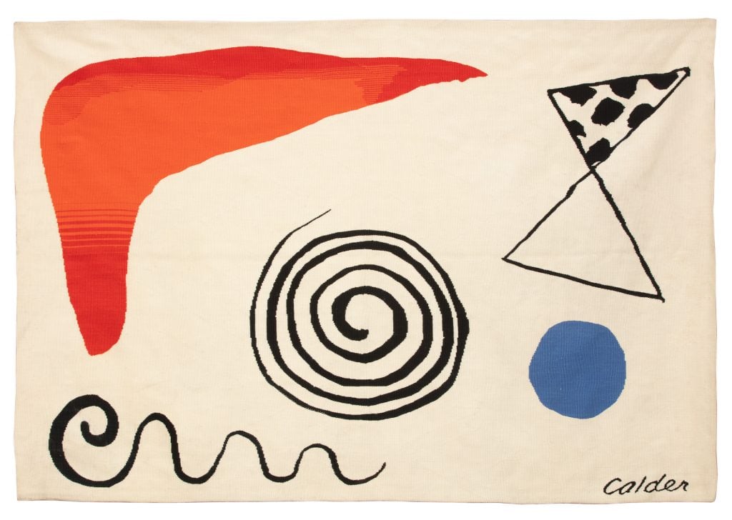 Alexander Calder, Spirale (1965). Wool tapestry handwoven by Yvette Cauquil-Prince. Courtesy of Boccara.