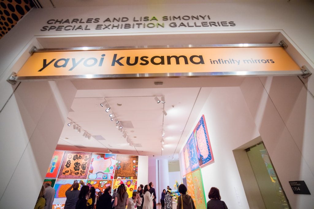 Installation view of "Yayoi Kusama: Infinity Mirrors" at the Seattle Art Museum. © Seattle Art Museum, Photo: Natali Wiseman.