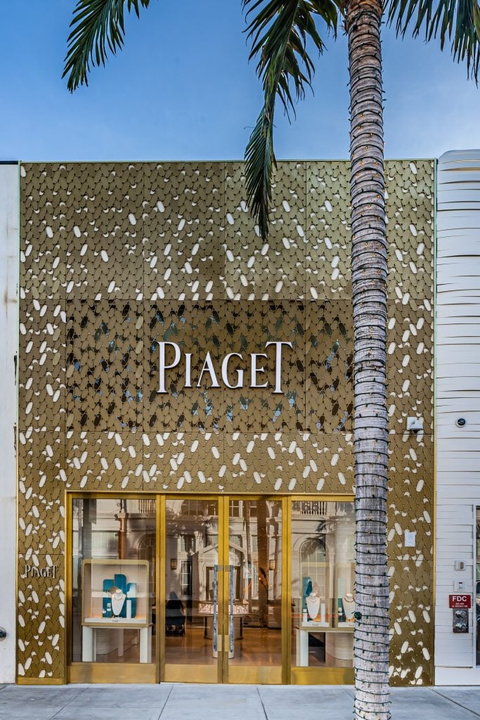 The façade of Piaget's new Rodeo Drive boutique mimics the house's Milanese mesh gold. Photo: Stefanie Keenan.