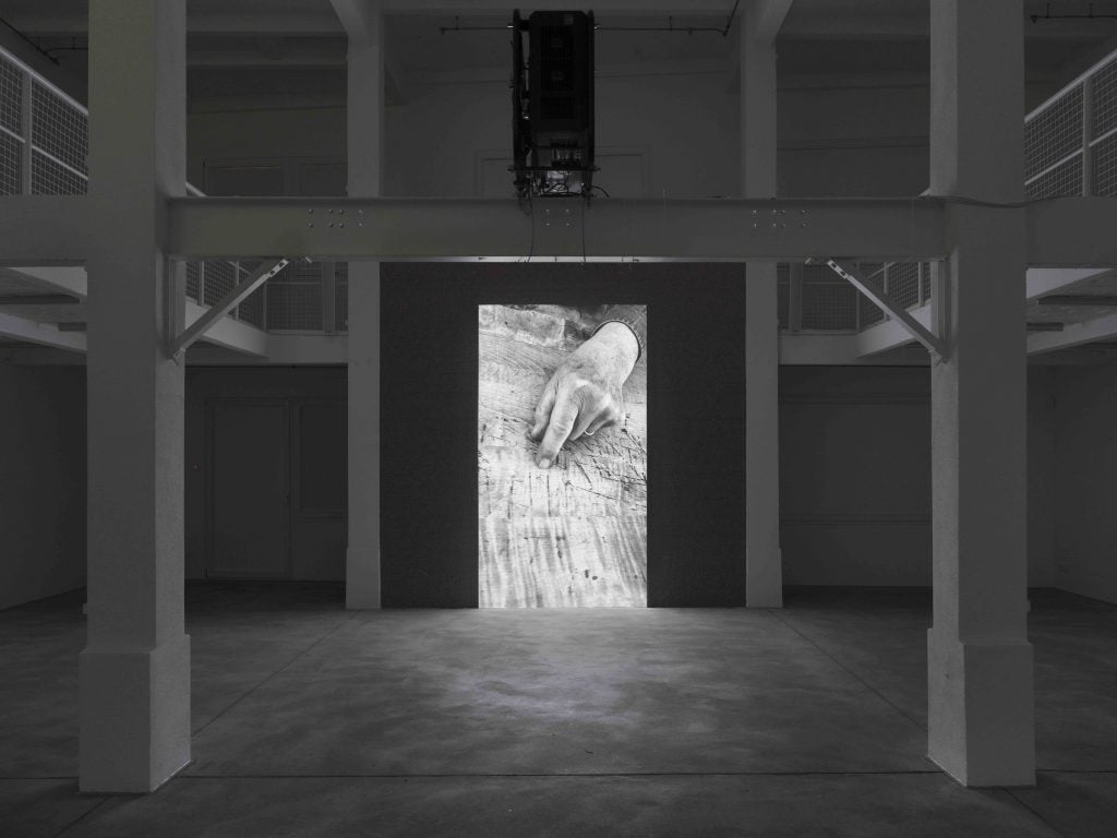 Bruce Nauman, <i>Practice</i>, 2021, Installation View, © Bruce Nauman/Artists Rights Society (ARS), New York/VG Bild-Kunst, Bonn, Courtesy Konrad Fischer Galerie, Photo: Roman März