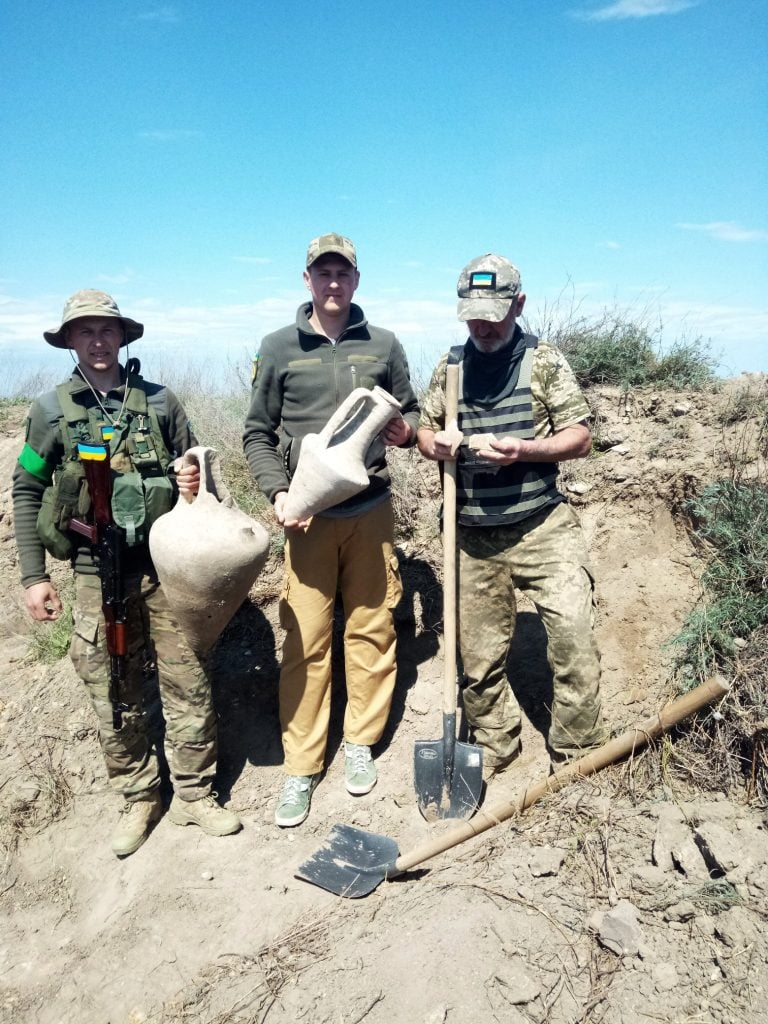 Soldiers discovered ancient amphorae in Odessa, Ukraine. Photo courtesy of the 126th Territorial Defense.