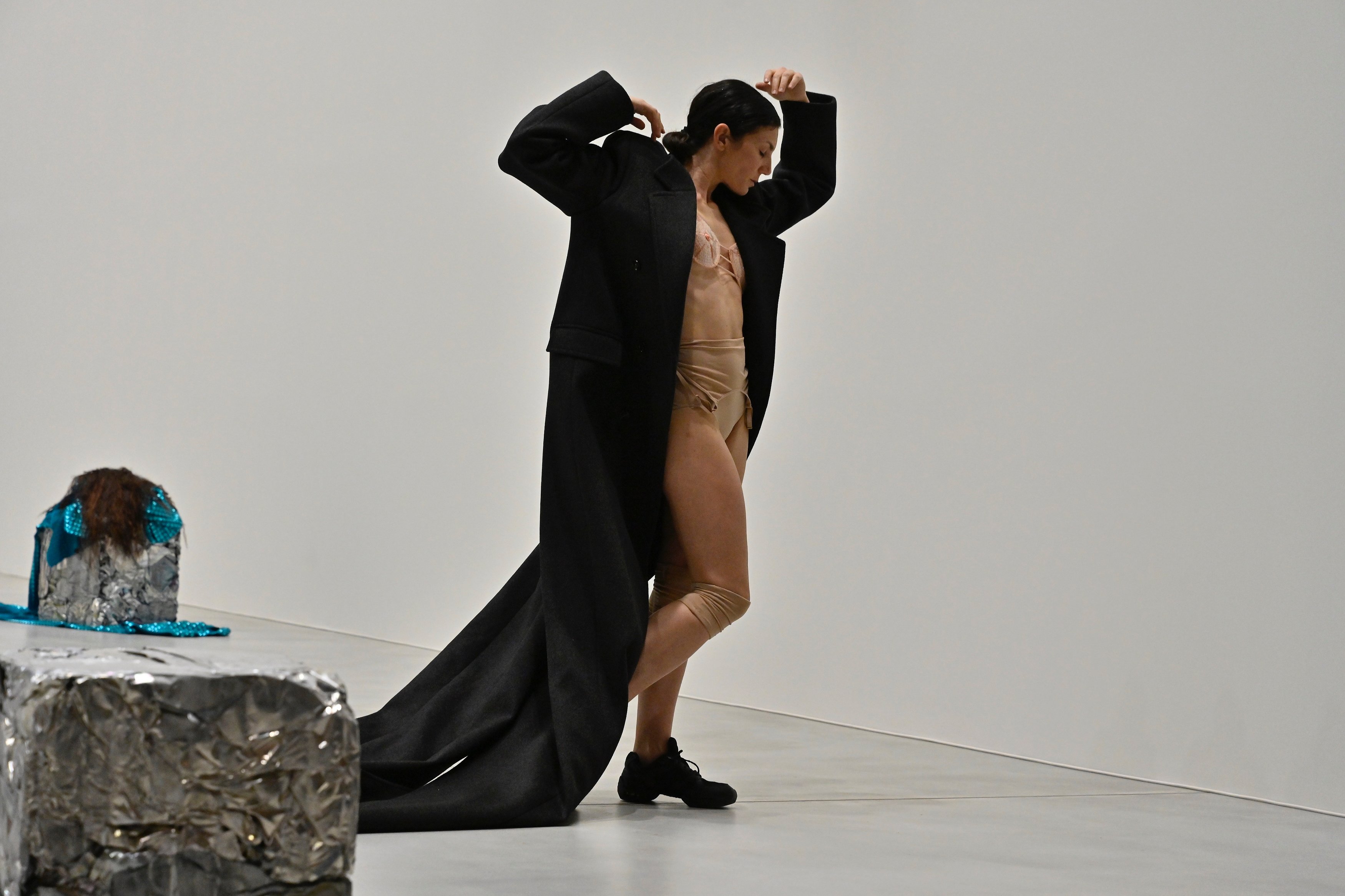 Lenio Kaklea's "Dancing Studies" performance in Venice's Palazzo Grassi, with costumes by Bottega Veneta's Matthieu Blazy. Courtesy of Bottega Veneta.