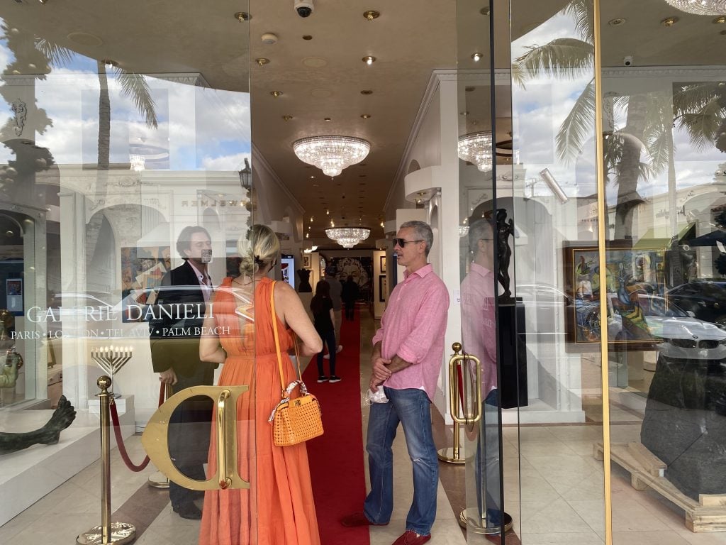 Danieli Gallery in Palm Beach shortly before the FBI raided the gallery.  Photo by Sarah Cascone.