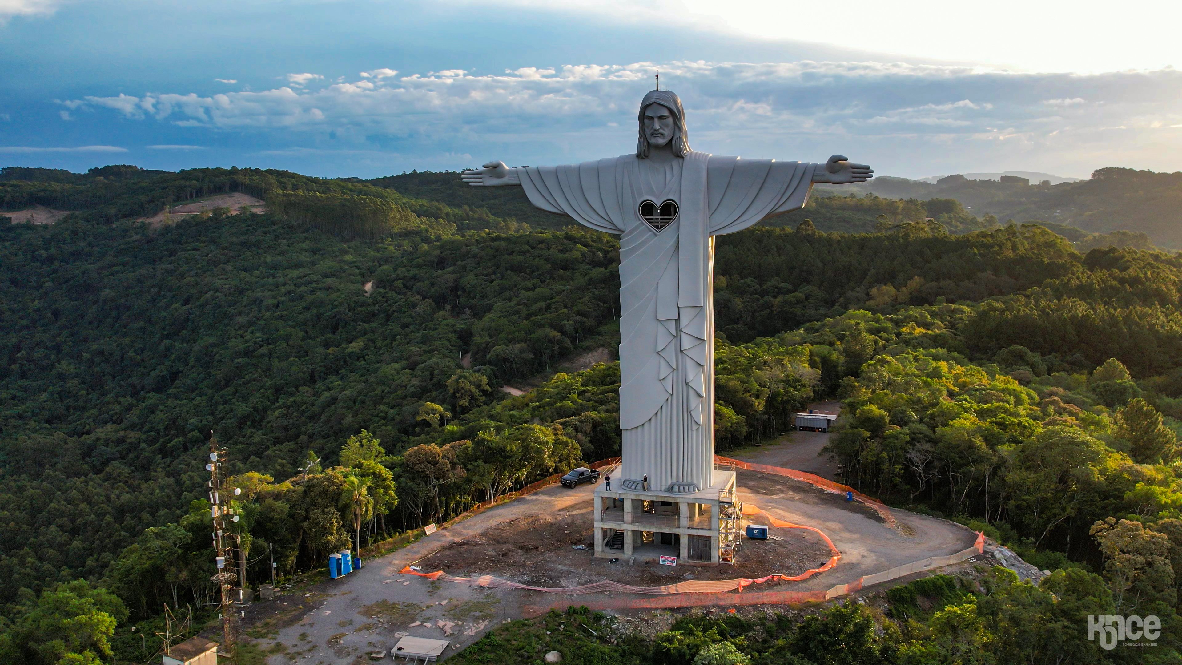 A Small Brazilian Town Has Built a 143-Foot Statue of Jesus—Even Taller  Than Rio's Iconic 'Christ the Redeemer'