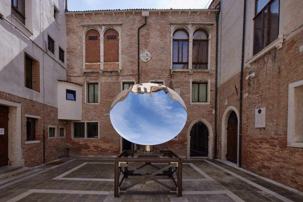 A work by Anish Kapoor at the Gallerie dell'Accademia di Venezia. © Anish Kapoor. Photo © David Levene.