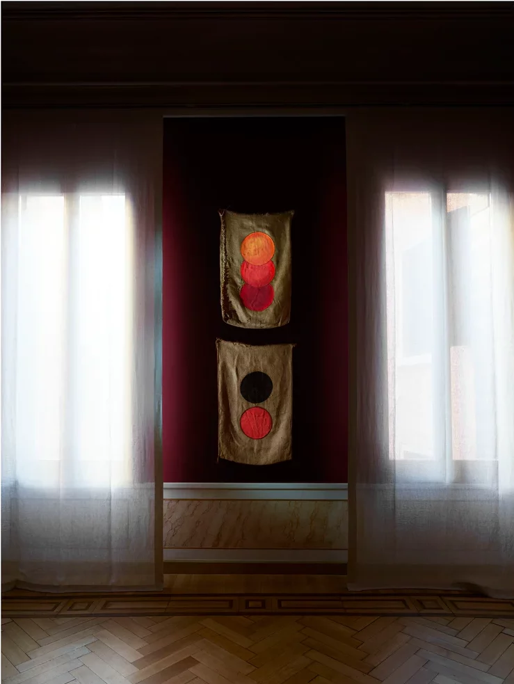 Installation view of “Bosco Sodi: What Goes Around Comes Around” at the Palazzo Vendramin Grimani, Venice. Photo by Laziz Hamani, courtesy of Kasmin, New York; Axel Verwoordt, Antwerp; and König, Berlin.