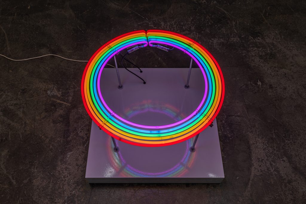 Billy Apple, 360-Degree Rainbow (1965–66). Courtesy of the Mayor Gallery.