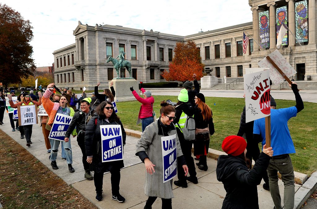 The Museum of Fine Arts staff went on a one-day strike on November 17, 2021 to protest low wages and benefit issues, picketing in front of the museum's main entrance on Huntington Ave in Boston. Photo by John Tlumacki/The Boston Globe via Getty Images.