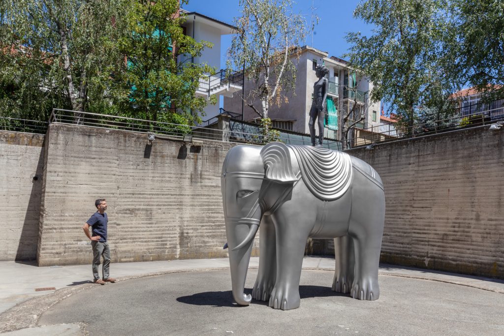 He Xiangyu, <i>Mia & Elephant</i> (2021-2022). Courtesy of the artist and Andrew Kreps Gallery. 