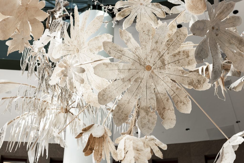 Installation by Tatiana Arocha at Brookfield Place, 2022. Photo by Heidi Lee, courtesy of Brookfield Place New York.