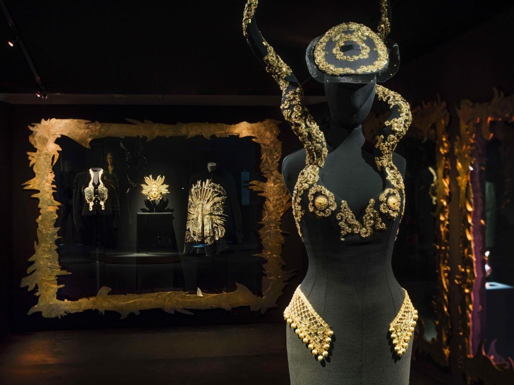 An installation at "Shocking!  Elsa Schiaparelli's surreal world," with scenography by Nathalie Crinière.  © Decorative art: Christophe Dellière.