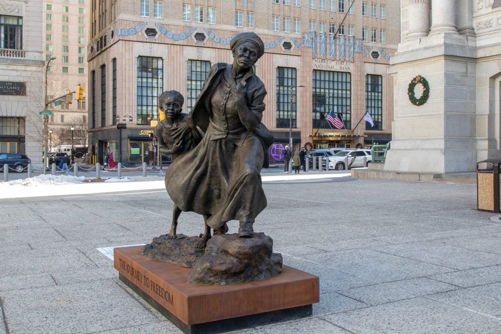Wesley Wofford, <em>Harriet Tubman: The Journey to Freedom</em> in Philadelphia. Photo by Albert Lee, courtesy of the city of Philadelphia. 