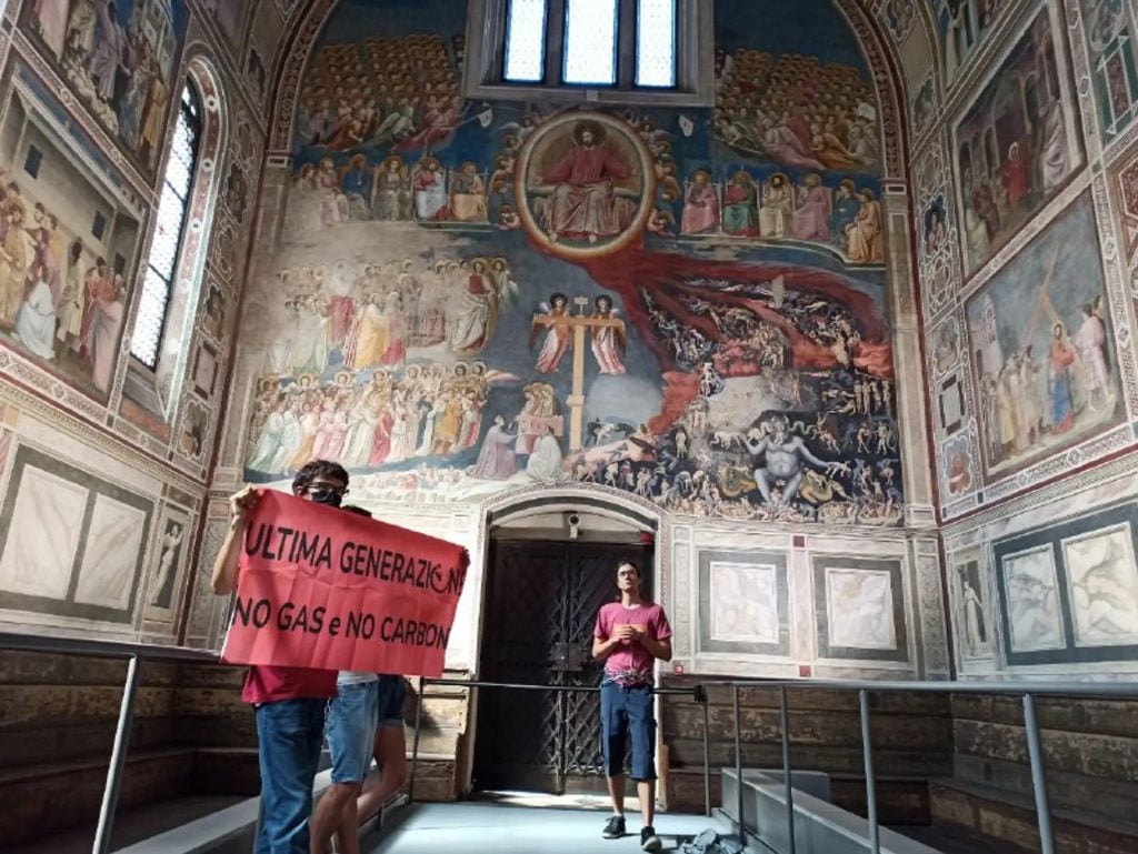 Ultima Generazione protesting at the Scrovegni Chapel in Padua. Photo courtesy of Ultima Generazione.