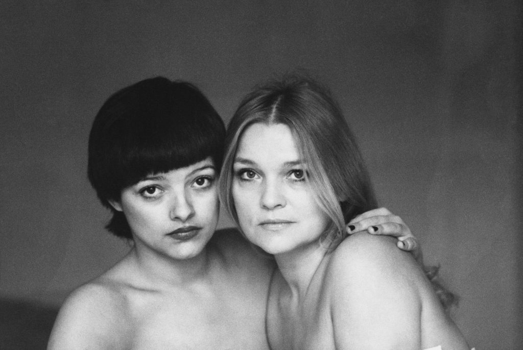 Sibylle Bergemann, <I>Nina und Eva Maria Hagen</i>, Berlin 1976 © Estate Sibylle Bergemann/OSTKREUZ. Courtesy Loock Galerie, Berlin