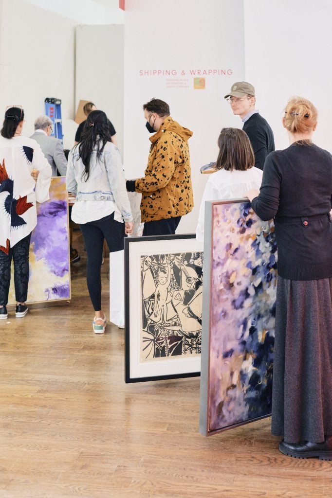 Shoppers line up at the Affordable Art Fair, Fall 2022.  Photo: Reed Photographic.