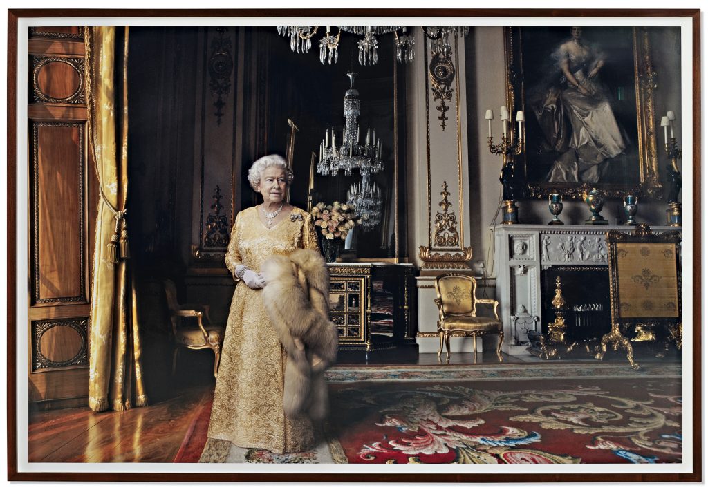 Annie Leibovitz, <i>Queen Elizabeth II, The White Drawing Room, Buckingham Palace, London</i> (2007). Courtesy of Christie's Images, Ltd.