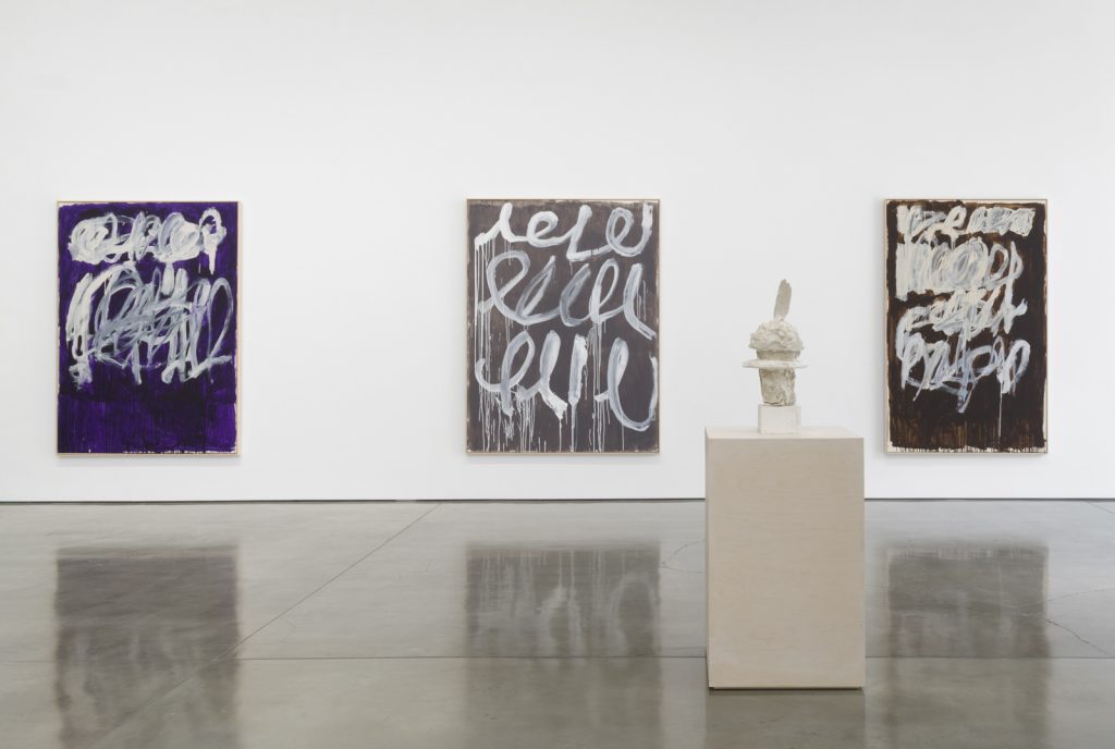 Installation view, "Cy Twombly" (2022). © Cy Twombly Foundation. Photo: Jeff McLane.Courtesy of Gagosian.