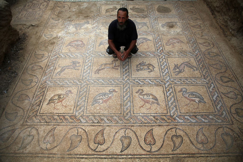 1,700-year-old Roman mosaics finally drops anchor in Israeli home