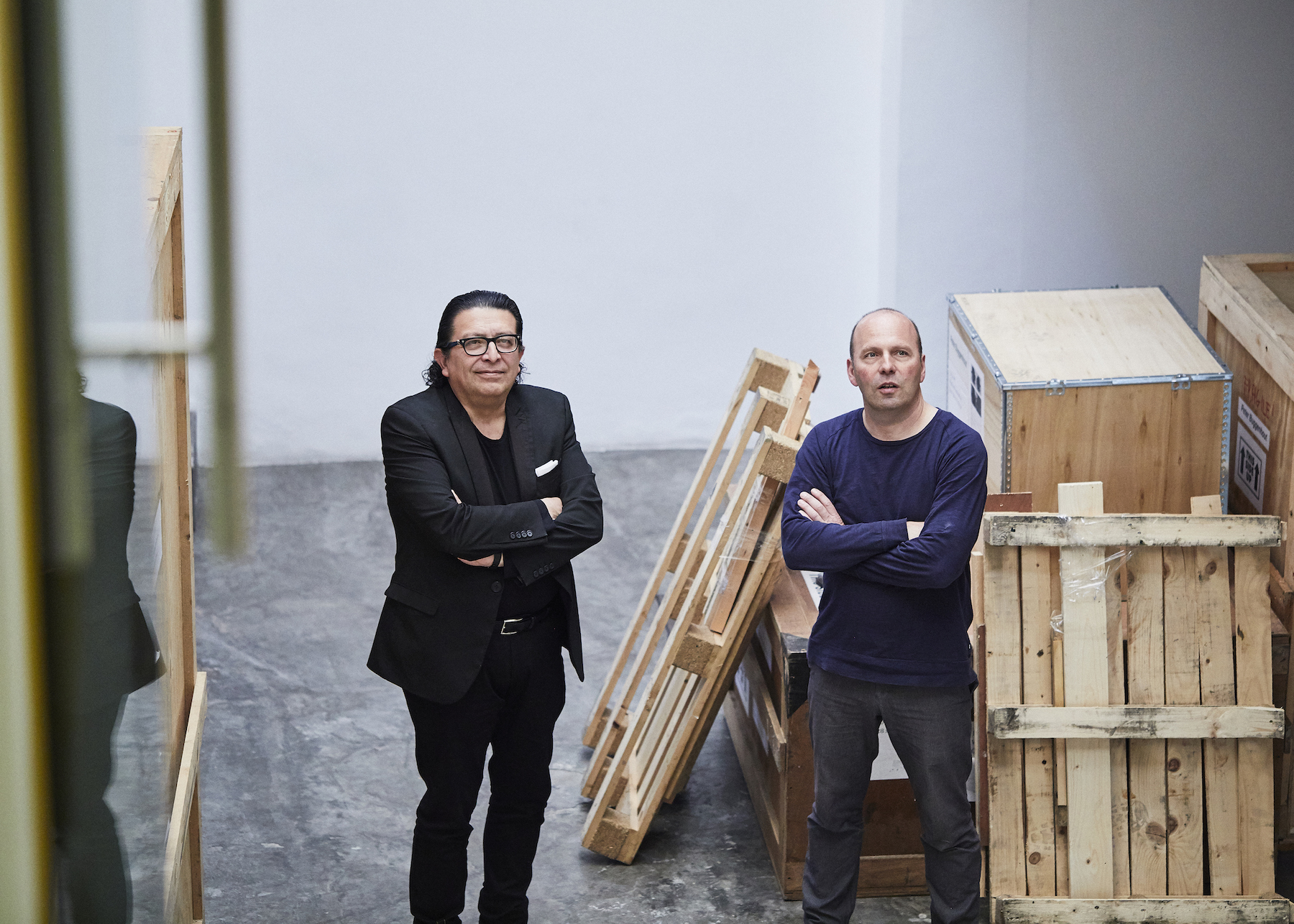 Dealer Hilario Galguera (left) and Peter Buggenhout (right) (2017). Courtesy of Galeria Hilario Galguera.