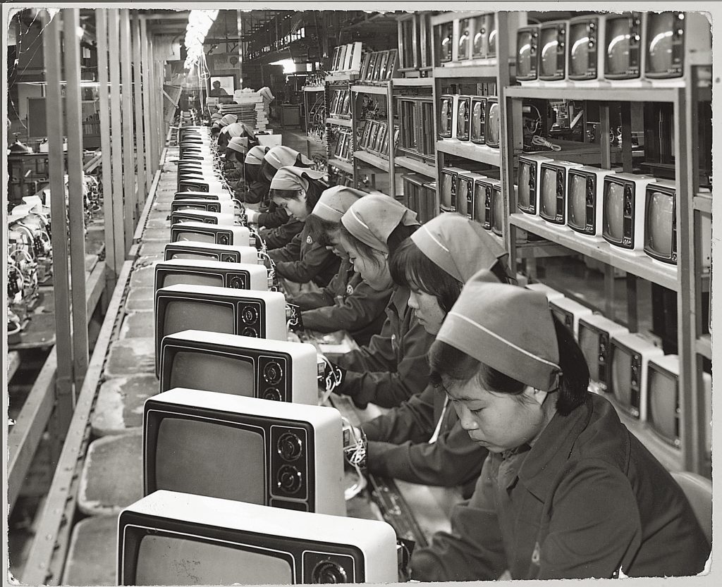Samsung Electronics' TV production line (ca. 1970).  Courtesy of the Samsung Innovation Museum.