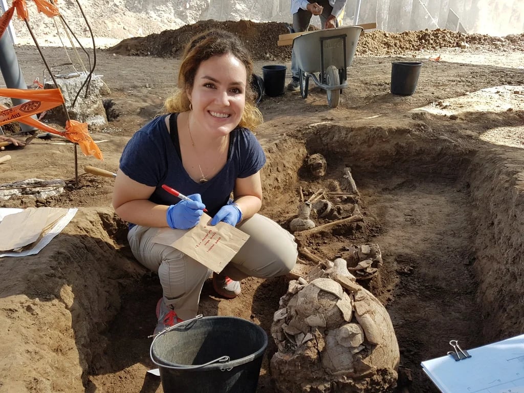 Archaeologist Vanessa Linares tested ancient vessels from a Canaanite necropolis and found traces of opium. Photo courtesy of Tel Aviv University.