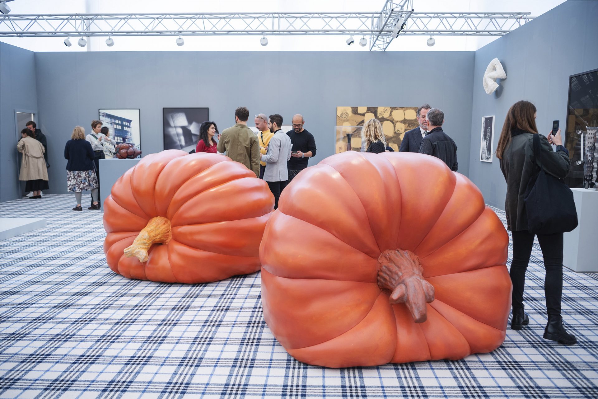 Frieze Opens to a Flood of Hungry Collectors, Calming Fears That