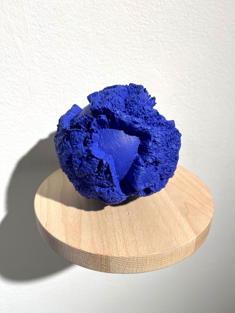 Rafael Villares, Unknown Land VII (Caribbean, Atlantic, and Adriatic Seafloor), 2022 (detail). A thief stole this blue sphere from an exhibition of MFA student work at the Yale School of Art. Photo courtesy of Rafael Villares.