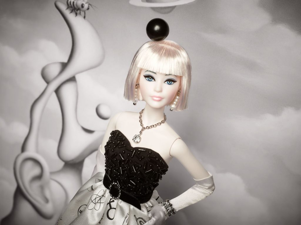 Black and White Surrealist Ball Dolls 3