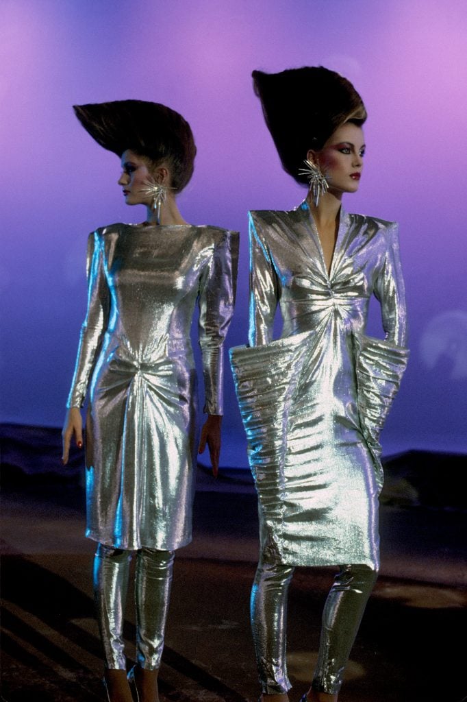 Peter Knapp, Stern (1979).  Autumn/Winter 1979–80 ready-to-wear collection ("futuristic spiral").  ©Peter Knapp.