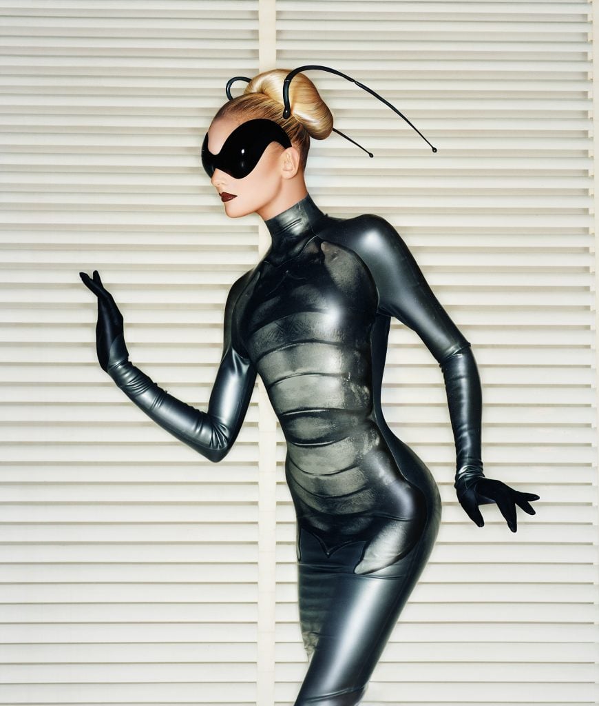 Fritz Kok. Carapace (1997). Haute Couture spring/summer 1997 collection ("Les Insectes"). © Fritz Kok.