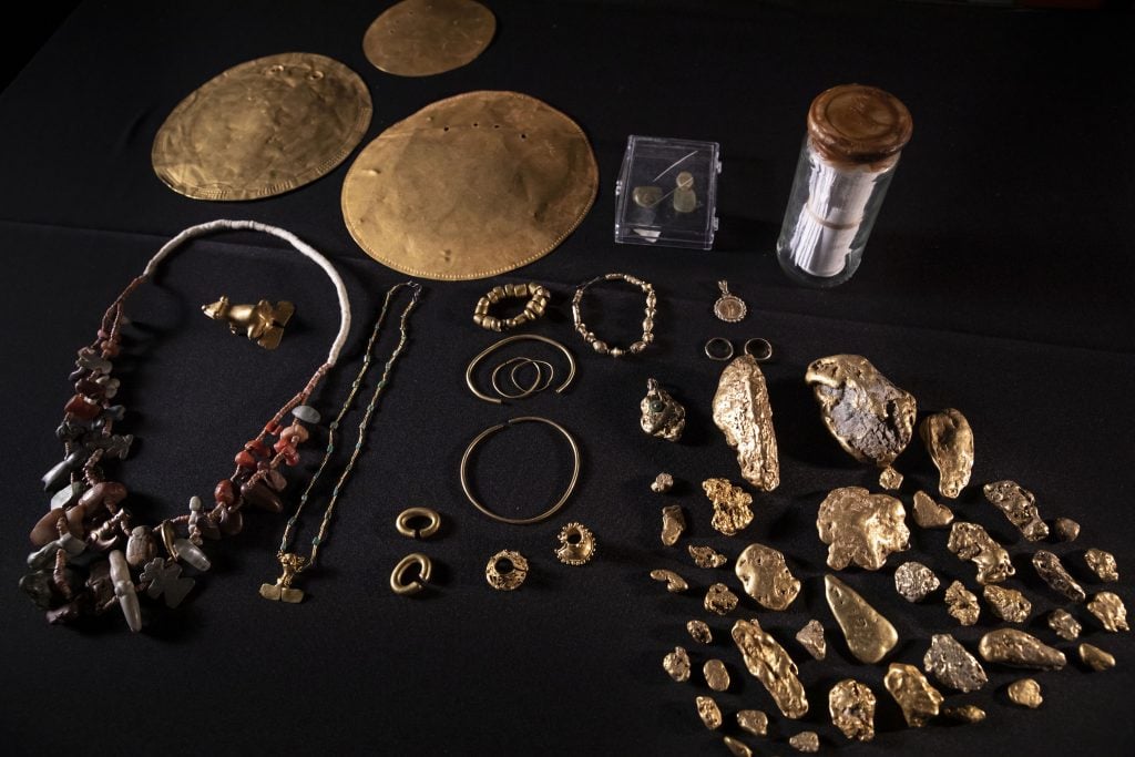 A set of items from Forrest Fenn's treasure. Photo by Lynda M. González/Heritage Auctions.