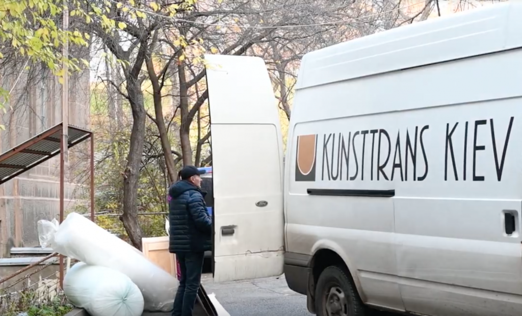Artworks were loading onto Kunsttrans's truck, which transported the artworks outside of Ukraine just hours before Russia's missiles strikes rained down on the country on November 15. Courtesy Museums for Ukraine. 