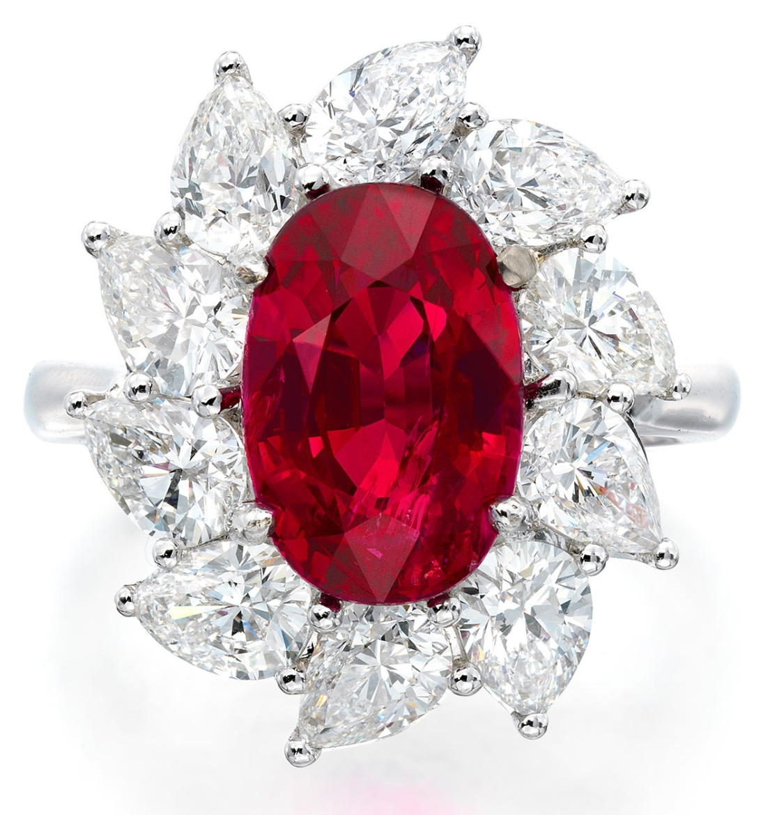 ‘Tis the Season to Sparkle: New York Auction Houses Roll Out Their ...