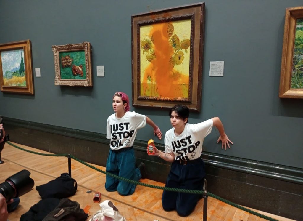 Climate protesters at the National Gallery