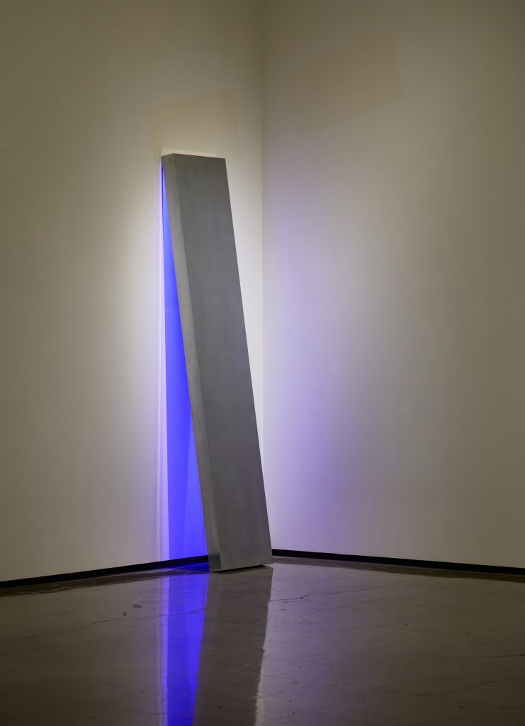 Arno Kortschot, Leaning (2014). Courtesy of Paul Kyle Gallery.