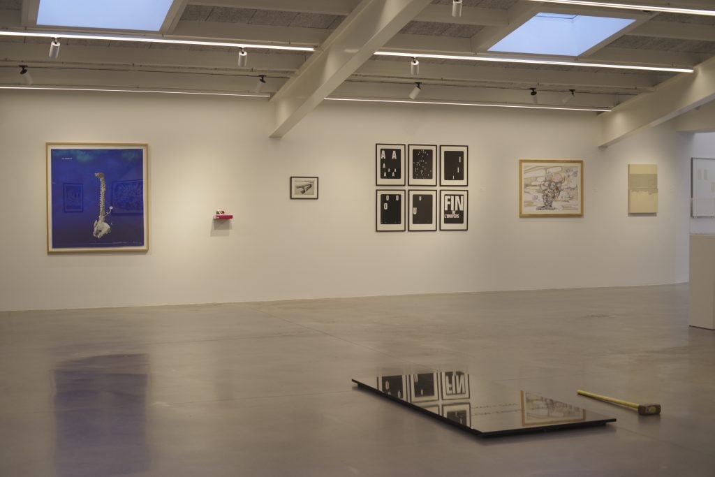 Installation view, "Onomatopée," 2022, at Huberty and Breyne, Brussels. Courtesy of Huberty and Breyne.