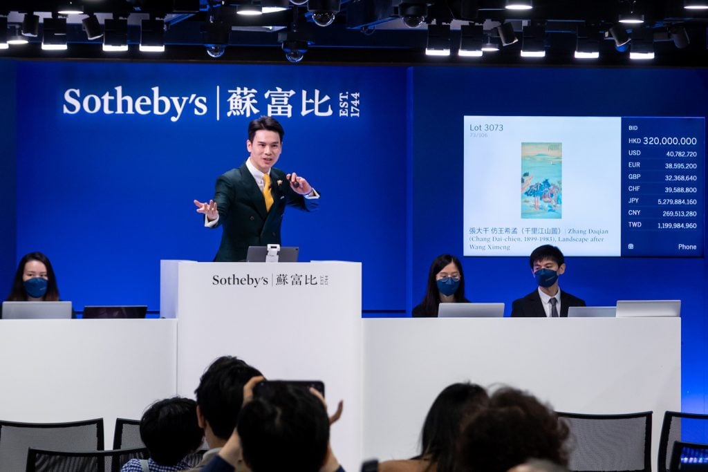 An auction at Sotheby's Hong Kong. Image courtesy Sotheby's.