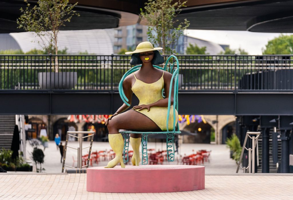 Avant Arte recently unveiled its first public art commission—<i>Seated</i> (2022), a monumental bronze sculpture by Tschabalala Self, at Coal Drops Yard, London. Photo: courtesy of Avant Arte, © Lucy Emms