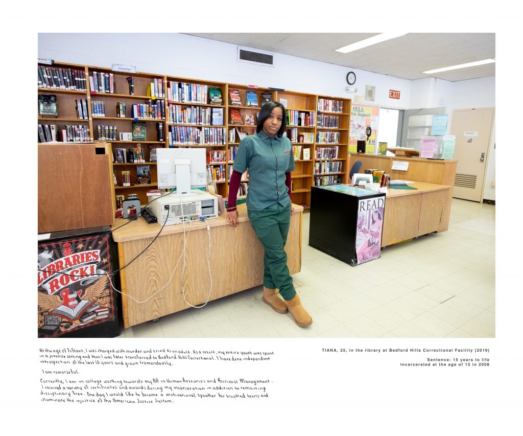 Sara Bennett, <em>TIANA, 25, in the library at Bedford Hills Correctional Facility</em> (2019). Photo ©Sara Bennett, courtesy of the artist.