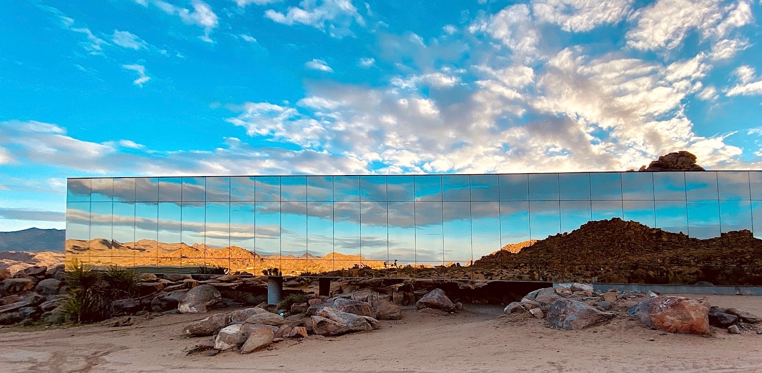 Joshua Tree S Invisible House A Mirrored Marvel Of Desert Architecture   Invisible House2 