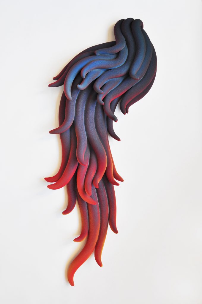 Claire Lindner, Red and blue untangled silhouette n°1 (2023). Courtesy of Unit London.