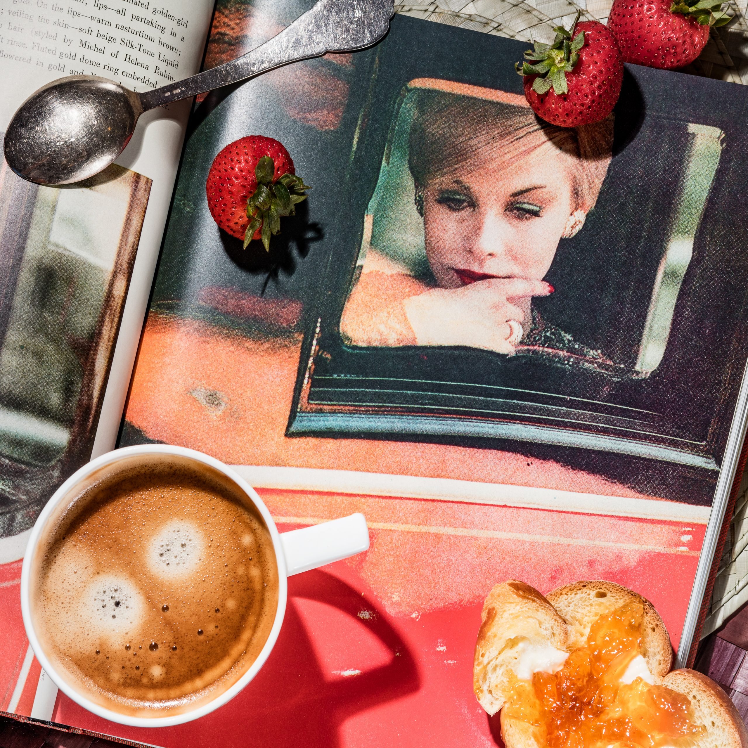 Anastasia Samoylova, Breakfast with Saul Leiter (1959) (2017). Courtesy of Laurence Miller Gallery, New York.