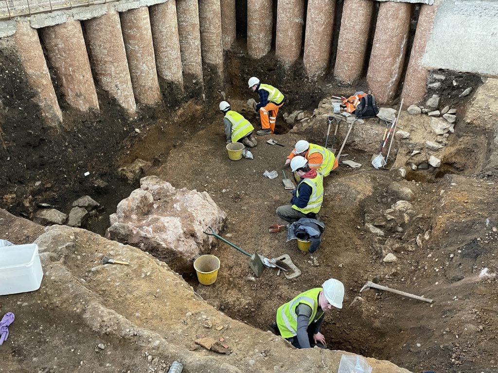 Archaeologists from the University of Leicester excavate a Roman cellar at Leicester Cathedral. Photo: ULAS.