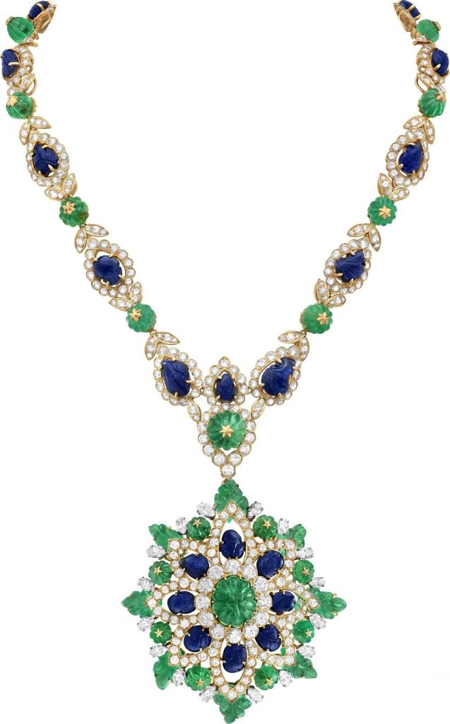 Heritage Necklace and Clip Pendant (1971). Courtesy of Van Cleef and Arpels.
