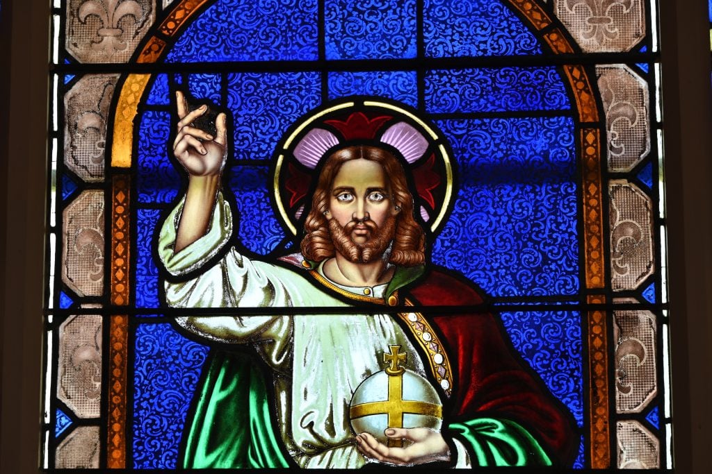 Henry Sharp Studio, a more traditional depiction of Jesus in a window for St. Mark's Church in Warren, Rhode Island (1877). Photo by Michel Raguin.