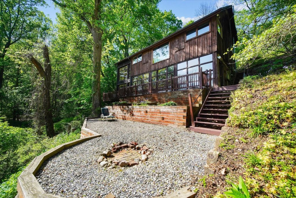 Jasper Johns's home in upstate New York is now on the market. Photo: Scott McMenamin. Courtesy of Ellis Sotheby’s International Realty.