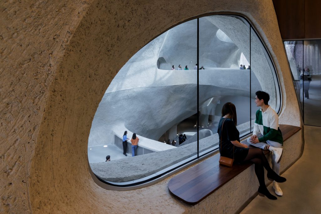 The new Richard Gilder Center for Science, Education, and Innovation at the American Museum of Natural History. Photo by Iwan Baan, courtesy of the American Museum of Natural History, New York. 