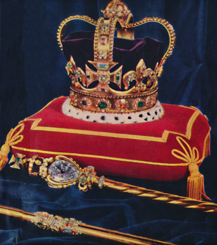 The Crown Jewels, 1953. St Edward's Crown, used to crown English and British monarchs at their coronations since the 13th century, and the Sovereign's Sceptre. Photo by Print Collector/Getty Images.