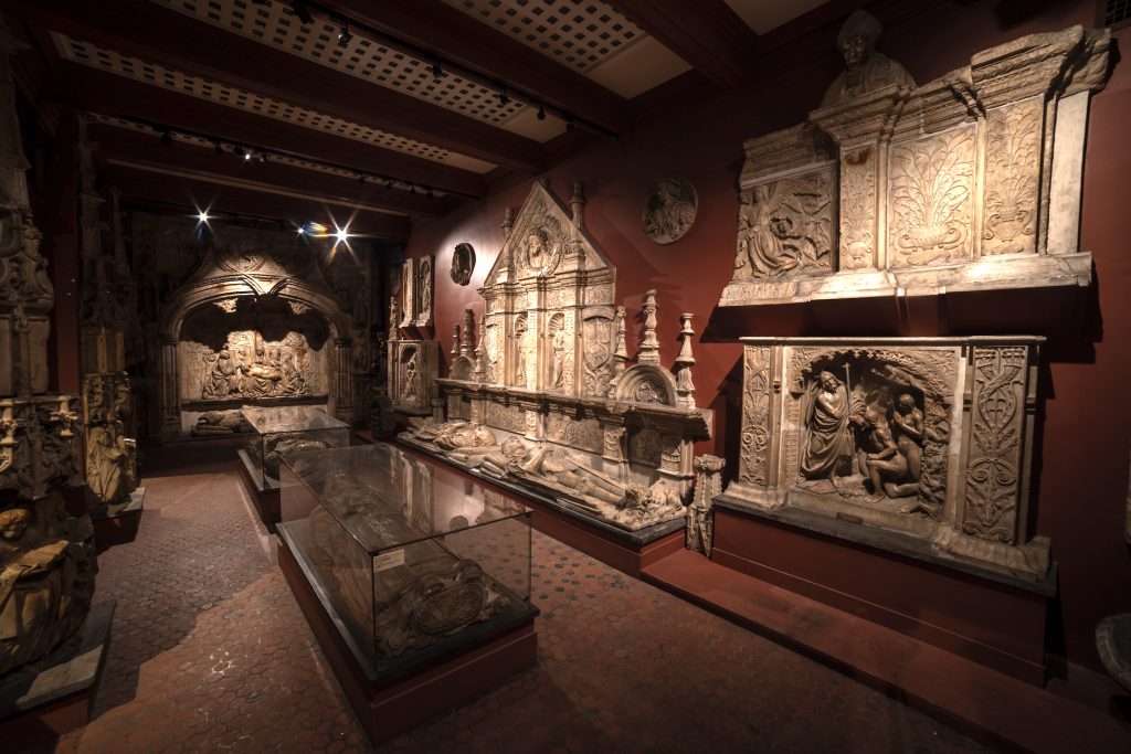 Alabaster sculptures from 16th-century Spanish tombs in the sculpture gallery in the Hispanic Society's Main Court. Photo by Alfonso Lozano, courtesy of the Hispanic Society Museum and Library, New York.