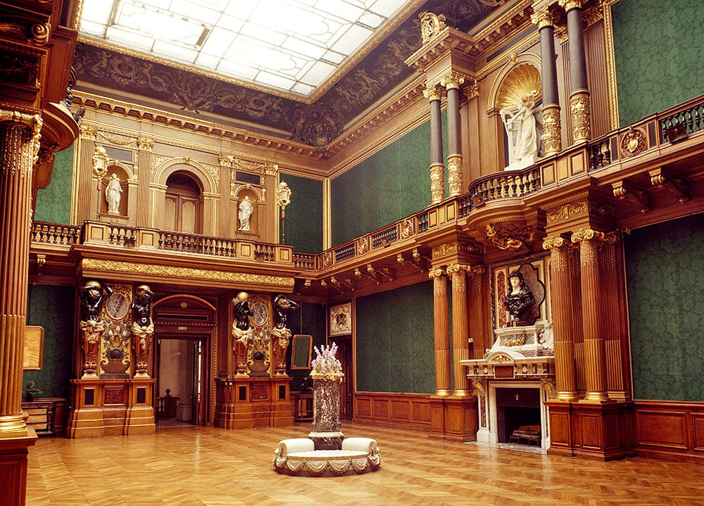 Large hall inside the Château de Ferrières near Paris (ca. 2002), donated to France by the Rothschilds in 1975. (Photo: DeAgostini/Getty Images)
